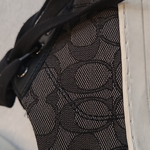 Coach shoes 8.5 - Picture 9 of 10